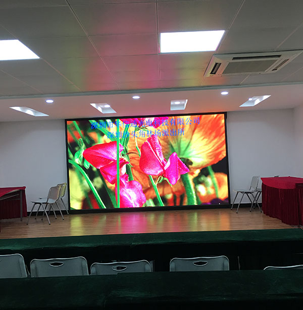 深圳沙頭角林場派出所P2.5高清LED室內顯示屏16:9負一樓